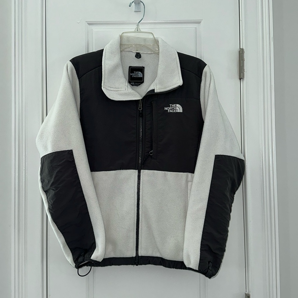 Woman’s north face jacket Denali Polartec size M